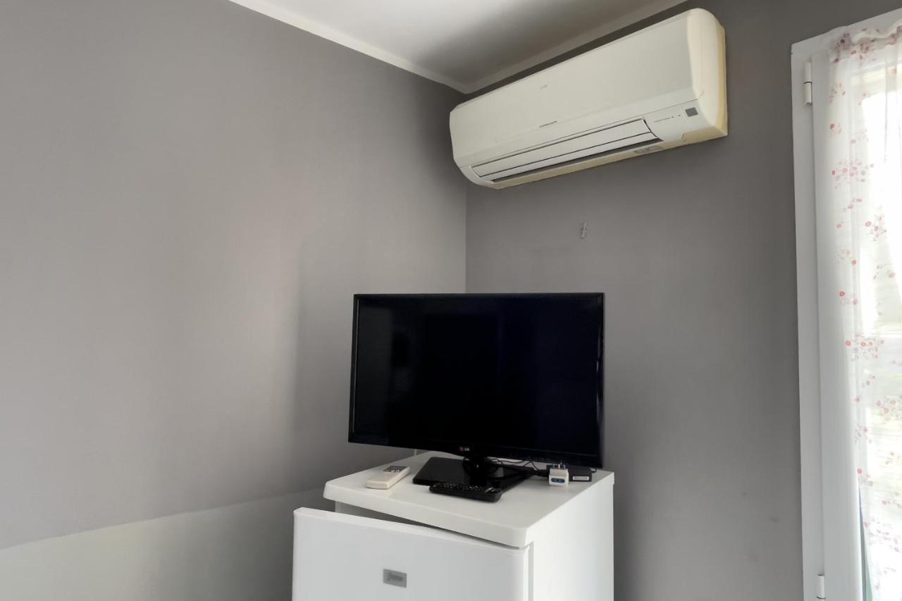 250 Metri Dal Mare E Box Relax E Tranquillita Apartment Pietra Ligure